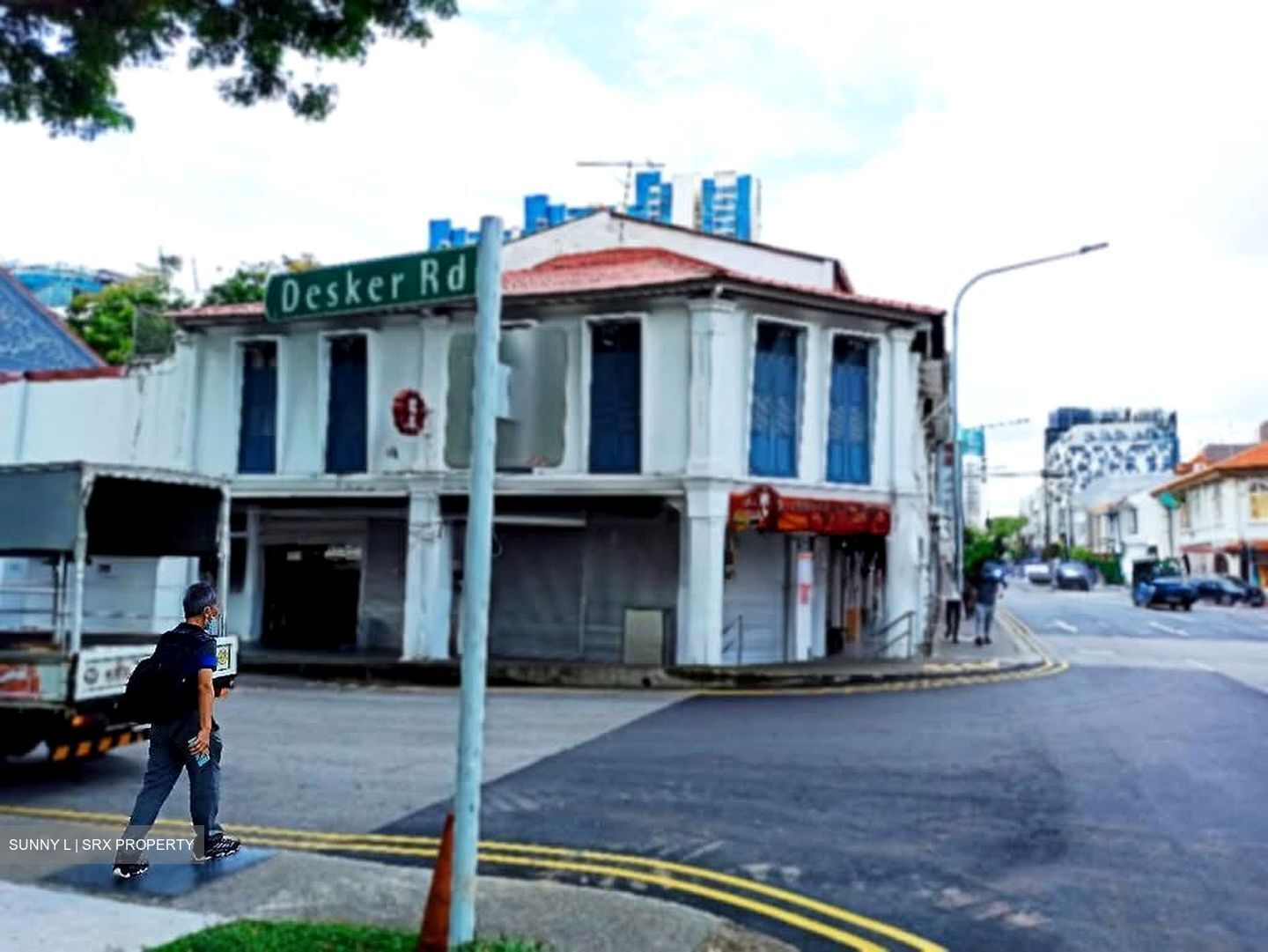 Desker Road Conservation Area (D8), Retail #568474471